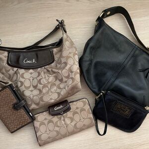 Coach Signature Tan and Black Shoulder Bag Set